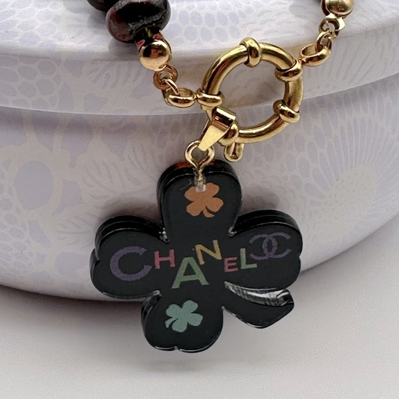 CHANEL Clover Charm/ Zipper Pull with Beaded Toggle Chain - Picture 1 of 4